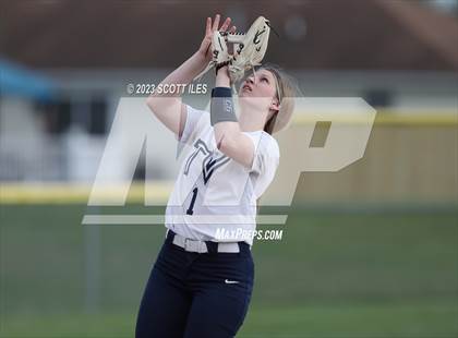 Thumbnail 1 in Circleville @ Teays Valley photogallery.