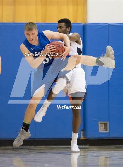 Thumbnail 1 in Broomfield vs. Legend photogallery.
