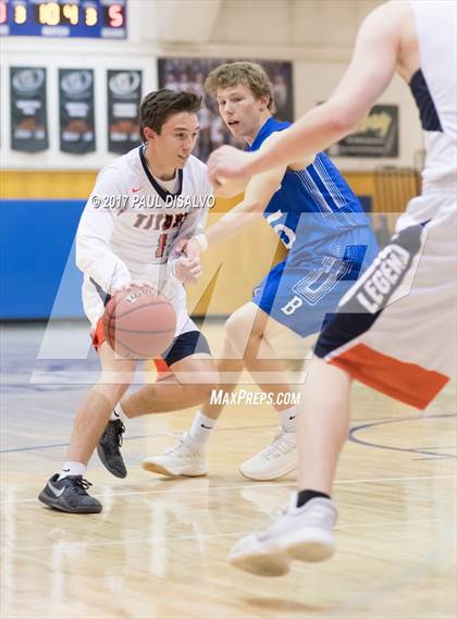 Thumbnail 3 in Broomfield vs. Legend photogallery.