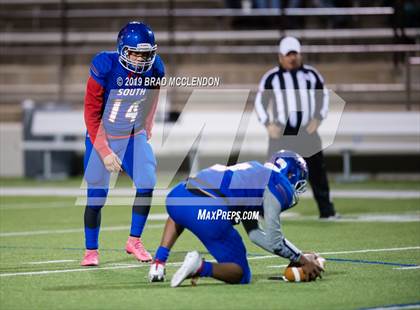 Thumbnail 3 in South Garland vs Sachse photogallery.
