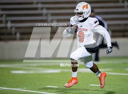 Thumbnail 2 in South Garland vs Sachse photogallery.