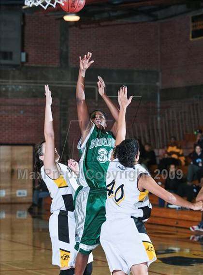 Thumbnail 3 in Rodriguez vs. Antioch (West Coast Jamboree) photogallery.