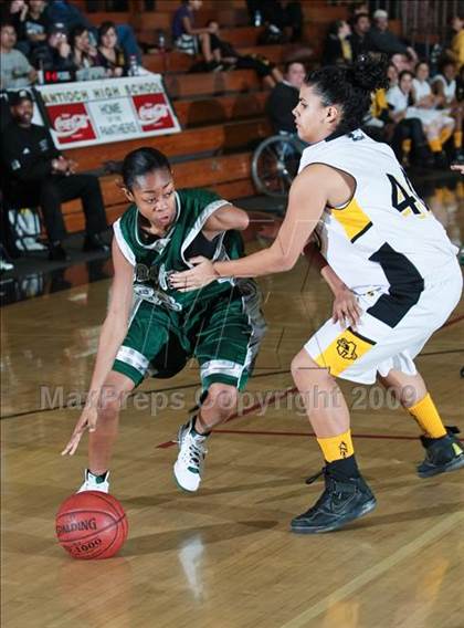 Thumbnail 1 in Rodriguez vs. Antioch (West Coast Jamboree) photogallery.