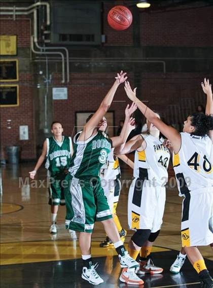 Thumbnail 3 in Rodriguez vs. Antioch (West Coast Jamboree) photogallery.