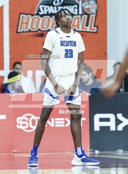 Thumbnail 3 in Newton vs. IMG Academy (Spalding Hoophall Classic) photogallery.