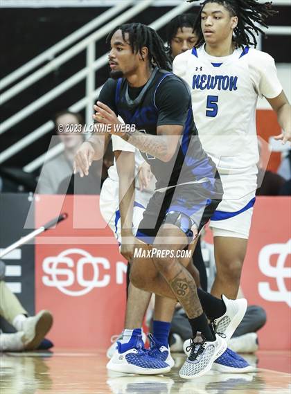 Thumbnail 2 in Newton vs. IMG Academy (Spalding Hoophall Classic) photogallery.