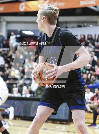 Thumbnail 3 in Newton vs. IMG Academy (Spalding Hoophall Classic) photogallery.
