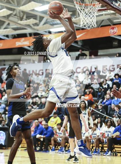 Thumbnail 2 in Newton vs. IMG Academy (Spalding Hoophall Classic) photogallery.