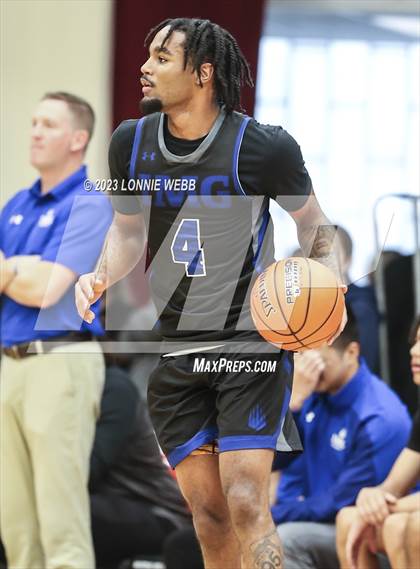 Thumbnail 1 in Newton vs. IMG Academy (Spalding Hoophall Classic) photogallery.
