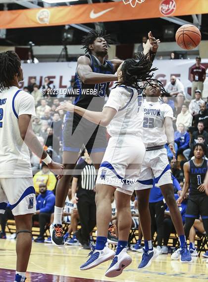 Thumbnail 3 in Newton vs. IMG Academy (Spalding Hoophall Classic) photogallery.