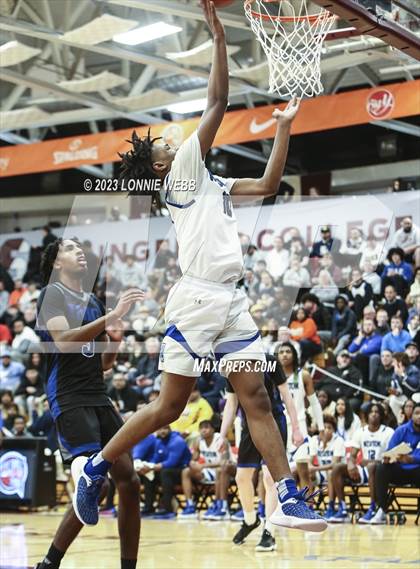 Thumbnail 3 in Newton vs. IMG Academy (Spalding Hoophall Classic) photogallery.