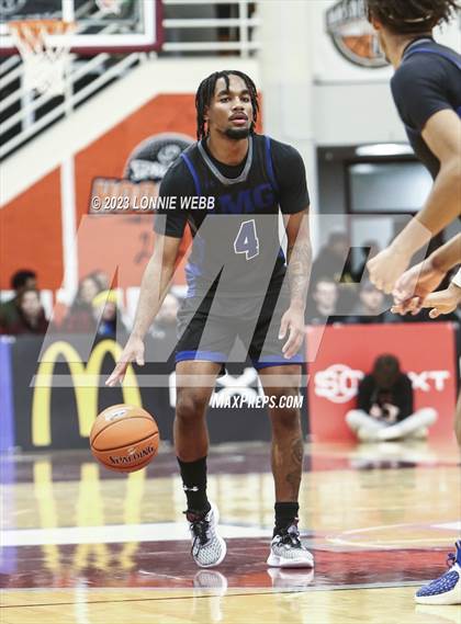Thumbnail 1 in Newton vs. IMG Academy (Spalding Hoophall Classic) photogallery.