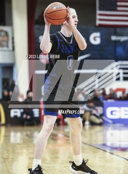 Thumbnail 2 in Newton vs. IMG Academy (Spalding Hoophall Classic) photogallery.