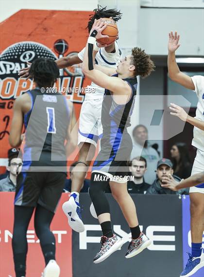Thumbnail 2 in Newton vs. IMG Academy (Spalding Hoophall Classic) photogallery.
