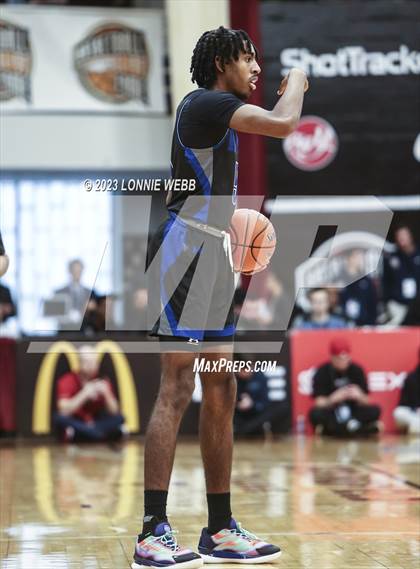 Thumbnail 1 in Newton vs. IMG Academy (Spalding Hoophall Classic) photogallery.
