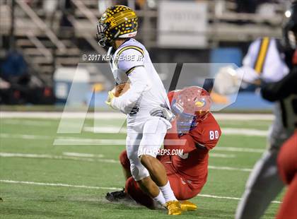 Thumbnail 1 in Jeannette vs. Farrell (PIAA Class A Semifinal) photogallery.