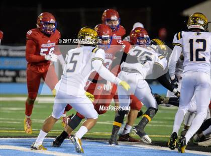 Thumbnail 1 in Jeannette vs. Farrell (PIAA Class A Semifinal) photogallery.