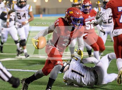 Thumbnail 1 in Jeannette vs. Farrell (PIAA Class A Semifinal) photogallery.
