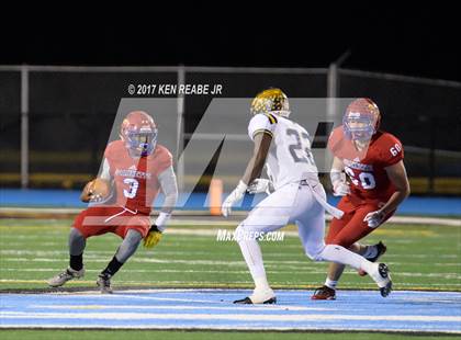 Thumbnail 3 in Jeannette vs. Farrell (PIAA Class A Semifinal) photogallery.