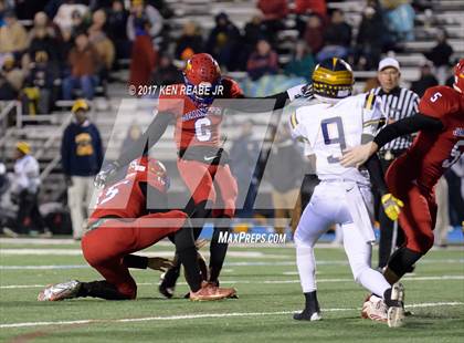 Thumbnail 1 in Jeannette vs. Farrell (PIAA Class A Semifinal) photogallery.