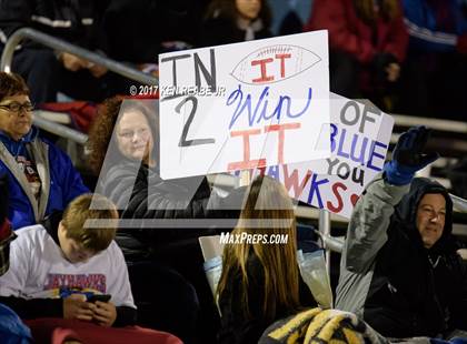 Thumbnail 3 in Jeannette vs. Farrell (PIAA Class A Semifinal) photogallery.