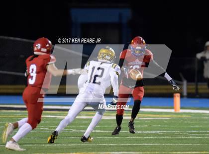 Thumbnail 1 in Jeannette vs. Farrell (PIAA Class A Semifinal) photogallery.