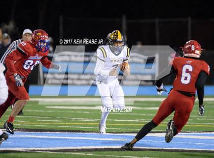 Thumbnail 1 in Jeannette vs. Farrell (PIAA Class A Semifinal) photogallery.