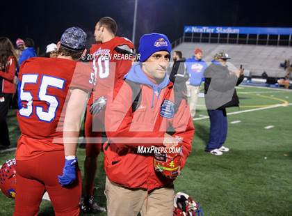Thumbnail 2 in Jeannette vs. Farrell (PIAA Class A Semifinal) photogallery.