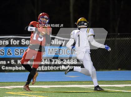 Thumbnail 1 in Jeannette vs. Farrell (PIAA Class A Semifinal) photogallery.