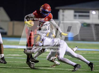 Thumbnail 1 in Jeannette vs. Farrell (PIAA Class A Semifinal) photogallery.
