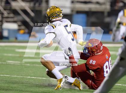 Thumbnail 2 in Jeannette vs. Farrell (PIAA Class A Semifinal) photogallery.