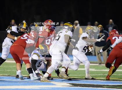 Thumbnail 2 in Jeannette vs. Farrell (PIAA Class A Semifinal) photogallery.