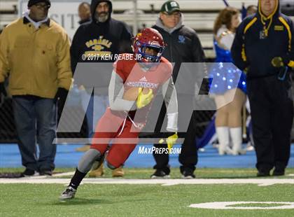 Thumbnail 3 in Jeannette vs. Farrell (PIAA Class A Semifinal) photogallery.