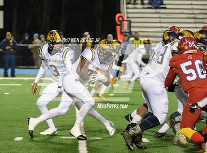 Thumbnail 1 in Jeannette vs. Farrell (PIAA Class A Semifinal) photogallery.