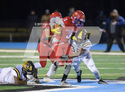 Thumbnail 1 in Jeannette vs. Farrell (PIAA Class A Semifinal) photogallery.