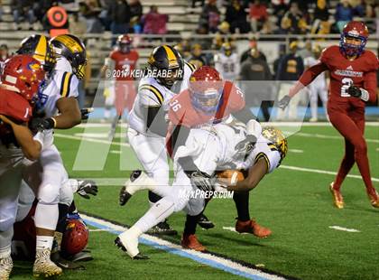 Thumbnail 3 in Jeannette vs. Farrell (PIAA Class A Semifinal) photogallery.