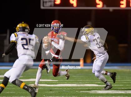 Thumbnail 1 in Jeannette vs. Farrell (PIAA Class A Semifinal) photogallery.