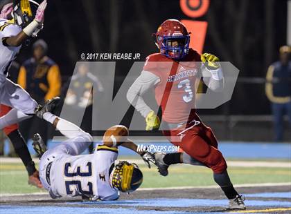 Thumbnail 1 in Jeannette vs. Farrell (PIAA Class A Semifinal) photogallery.