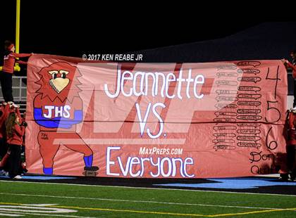 Thumbnail 1 in Jeannette vs. Farrell (PIAA Class A Semifinal) photogallery.
