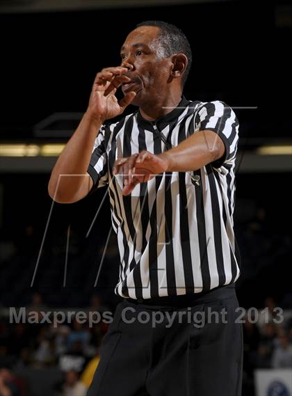 Thumbnail 2 in JW North vs. Villa Park (CIF SS D2AA Final) photogallery.