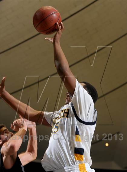 Thumbnail 2 in JW North vs. Villa Park (CIF SS D2AA Final) photogallery.