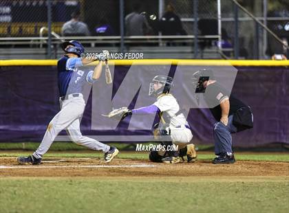 Thumbnail 1 in Newsome @ Lennard photogallery.