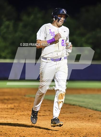 Thumbnail 2 in Newsome @ Lennard photogallery.