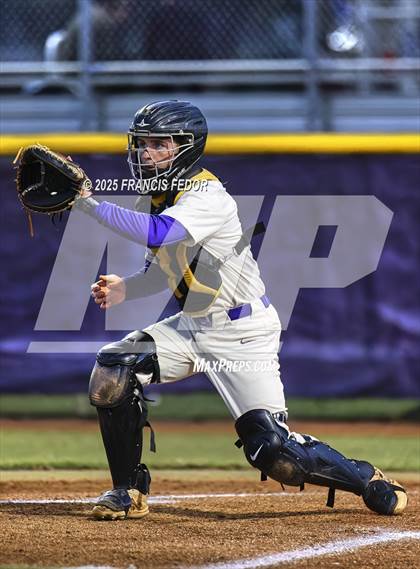 Thumbnail 1 in Newsome @ Lennard photogallery.