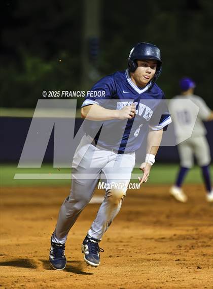 Thumbnail 1 in Newsome @ Lennard photogallery.