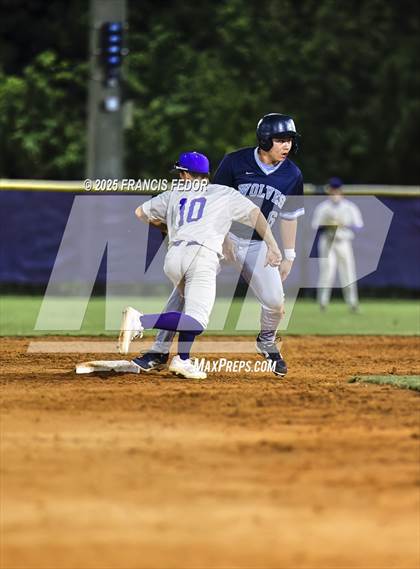 Thumbnail 1 in Newsome @ Lennard photogallery.