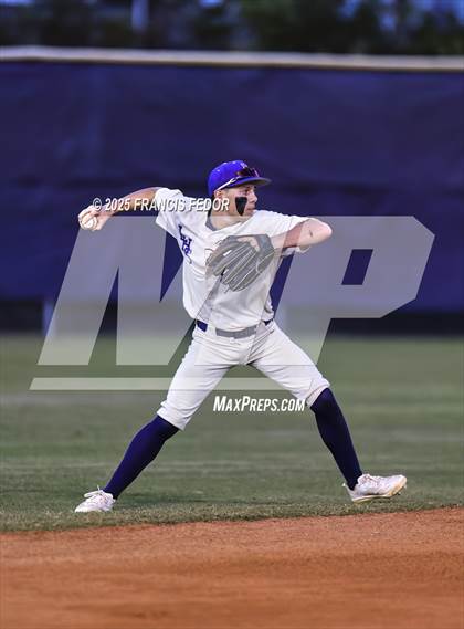 Thumbnail 1 in Newsome @ Lennard photogallery.