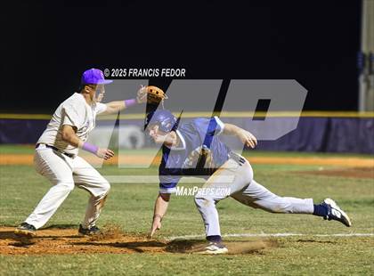 Thumbnail 3 in Newsome @ Lennard photogallery.