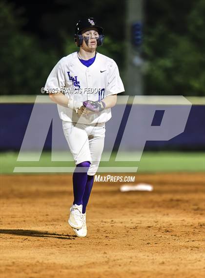 Thumbnail 1 in Newsome @ Lennard photogallery.