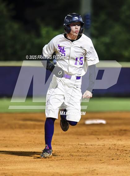 Thumbnail 1 in Newsome @ Lennard photogallery.